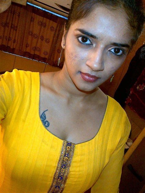 desi naked pic|Desi girl nude pics